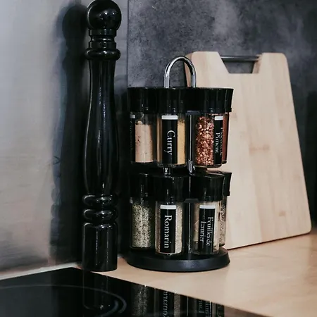 Nid Douillet - Elegant En Plein Centre De *