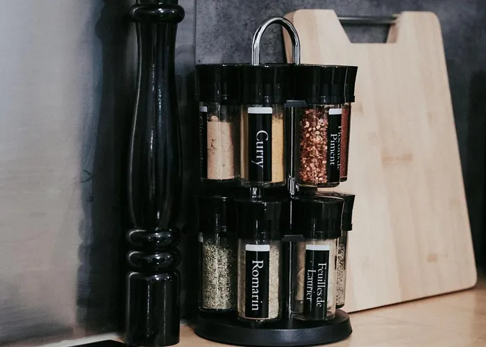 Nid Douillet - Elegant En Plein Centre De *